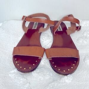 Steve Madden Strappy Flat Sandals Size 10